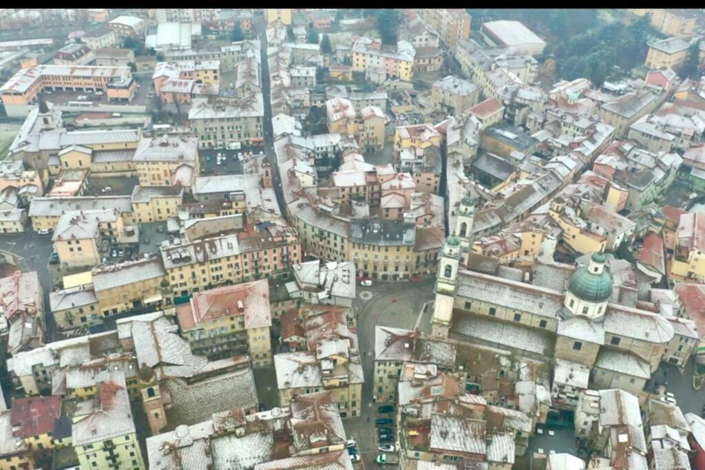 La Casa Di Mik Appartement Ovada Buitenkant foto